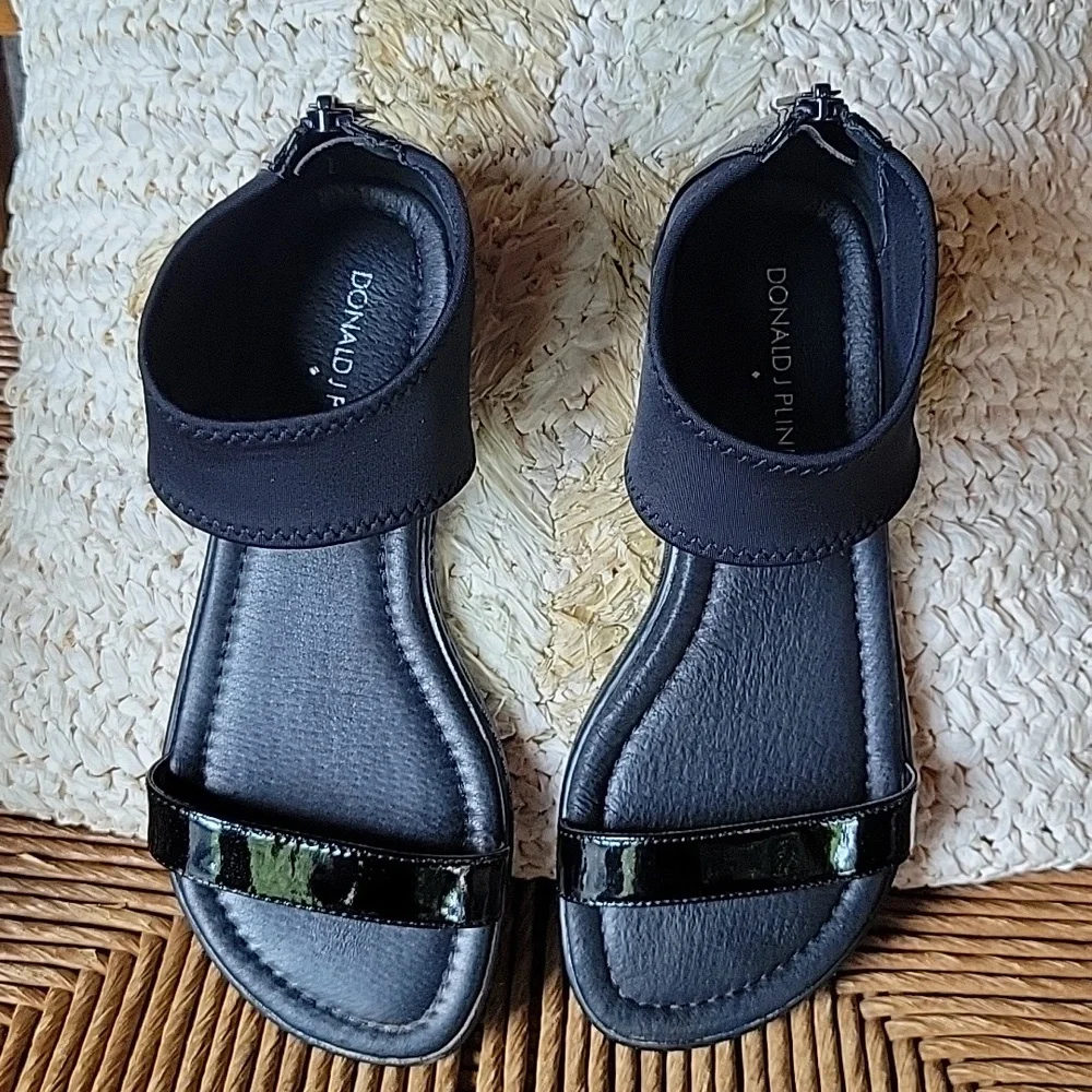 Donald J. Pliner Gelda-26, black, sandals, size 6M